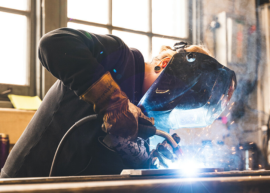 Welding without source extraction