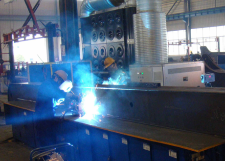 Heavy development of welding fumes