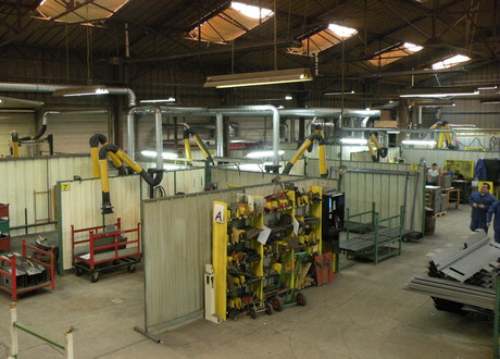 mimault_tolerie_workplace-with-multiple-arm-welding-fume-extraction-system-installed