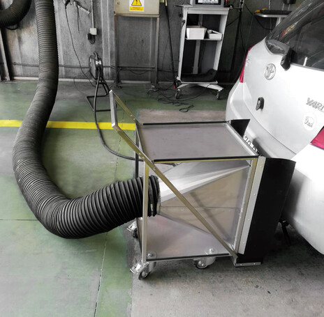 test-facility-nozzle-tfn-for-exhaust-extraction-connected-to-car